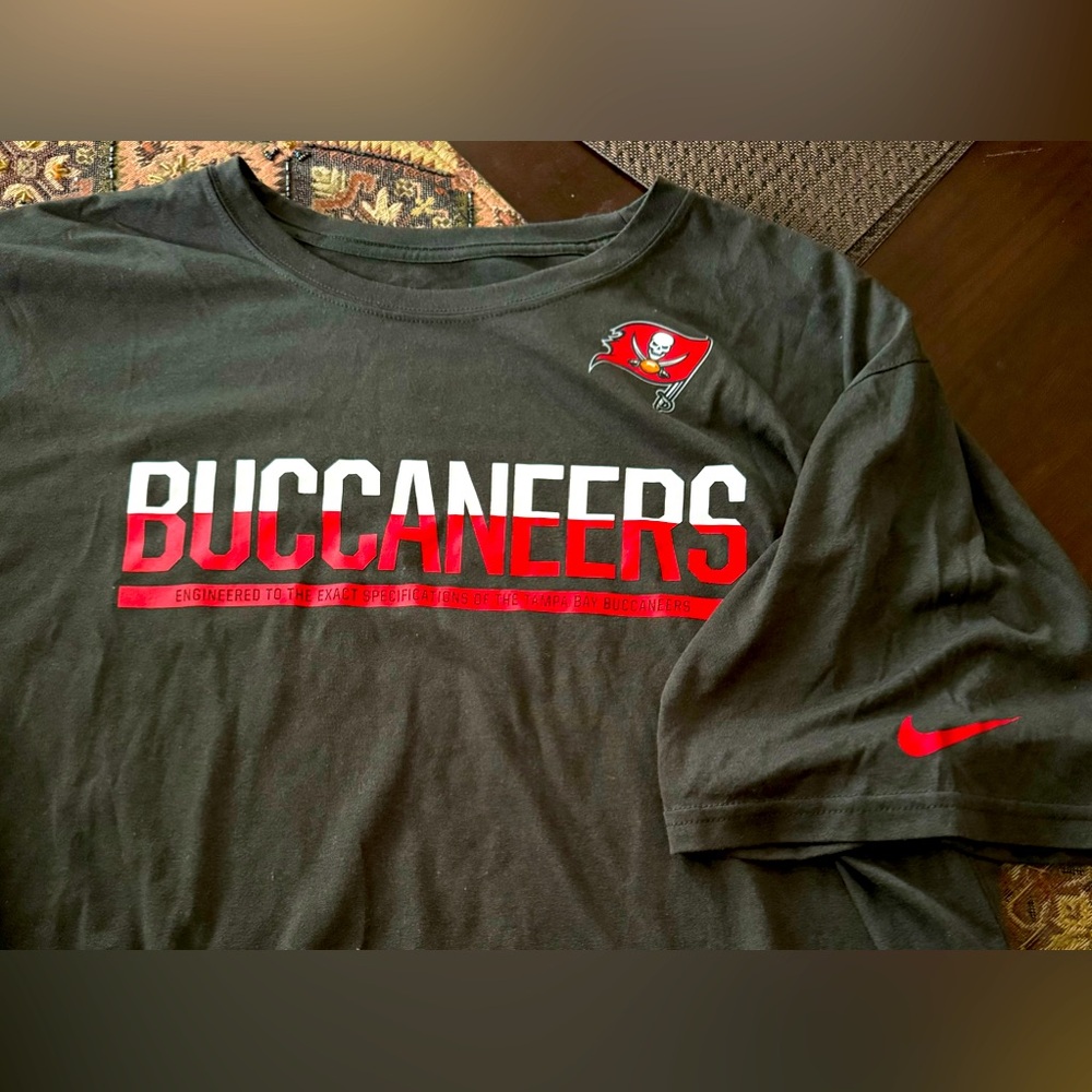 🏈NFL Equipment Nike Dri-Fit Tampa Bay Buccaneers Workout T 3XL - $30 CAD 🏈